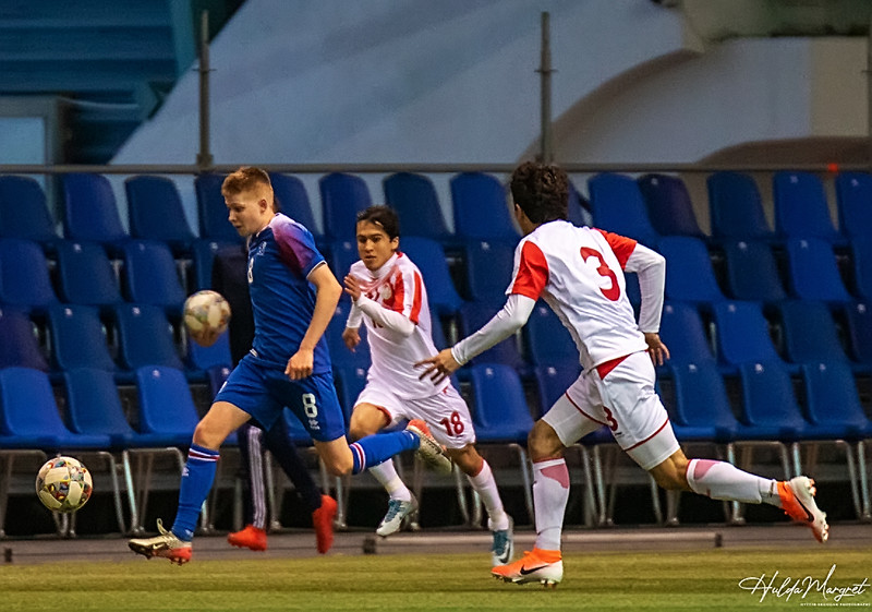 Myndaveisla: U17 tapaði gegn Tadsíkistan