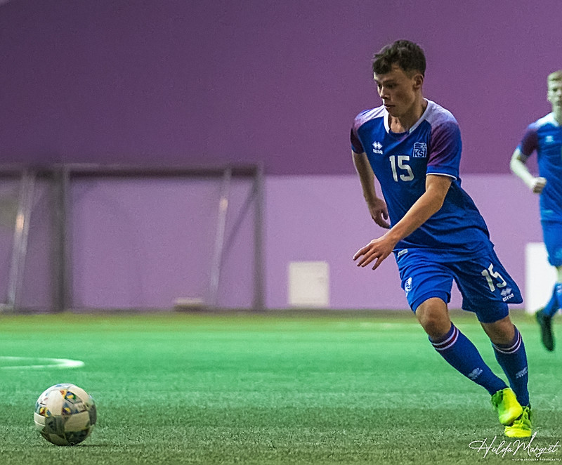 Myndaveisla: U17 tapaði gegn Tadsíkistan