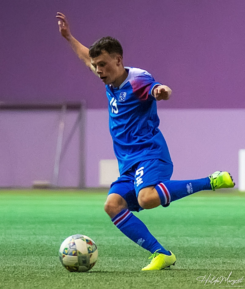 Myndaveisla: U17 tapaði gegn Tadsíkistan