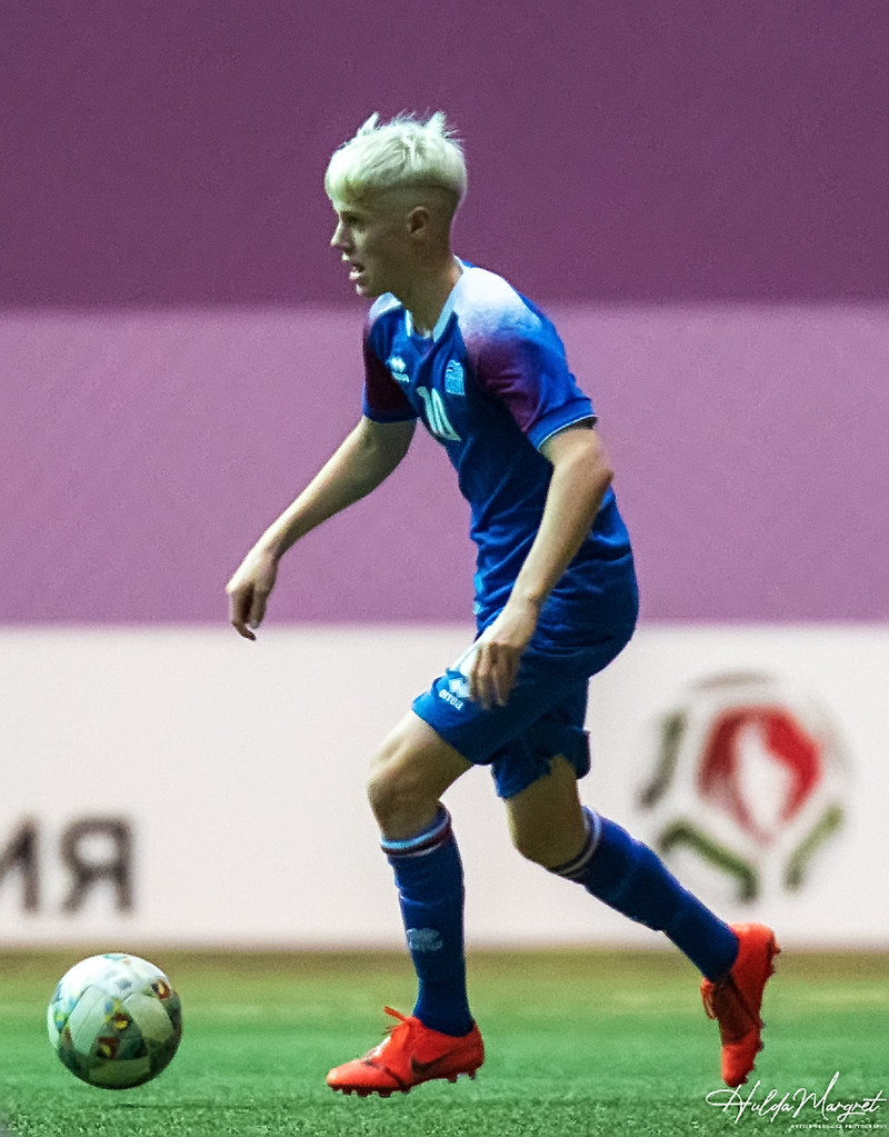Myndaveisla: U17 tapaði gegn Tadsíkistan