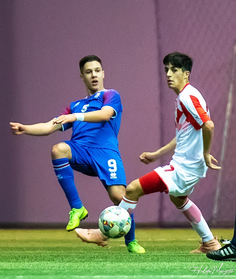 Myndaveisla: U17 tapaði gegn Tadsíkistan