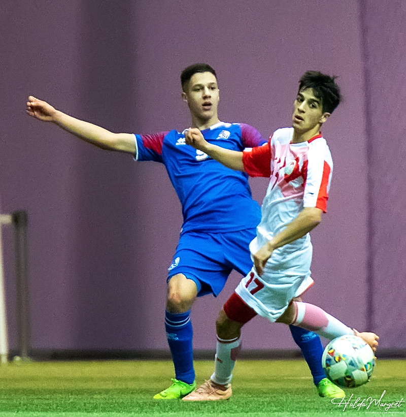 Myndaveisla: U17 tapaði gegn Tadsíkistan