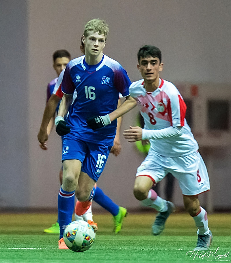 Myndaveisla: U17 tapaði gegn Tadsíkistan