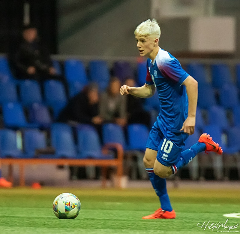 Myndaveisla: U17 tapaði gegn Tadsíkistan