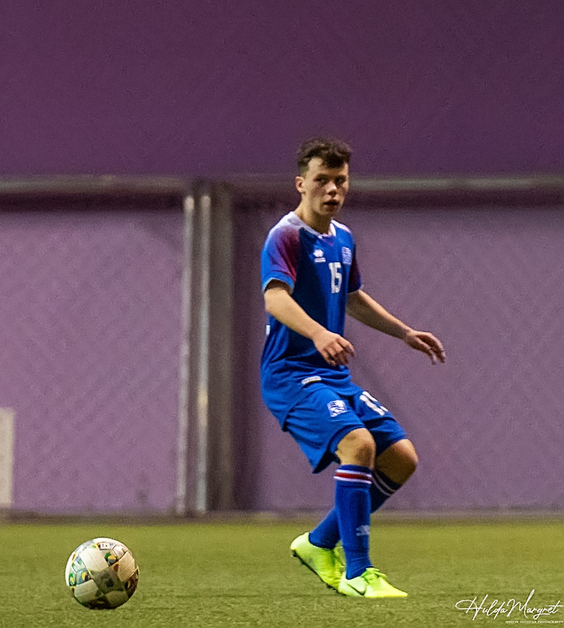 Myndaveisla: U17 tapaði gegn Tadsíkistan