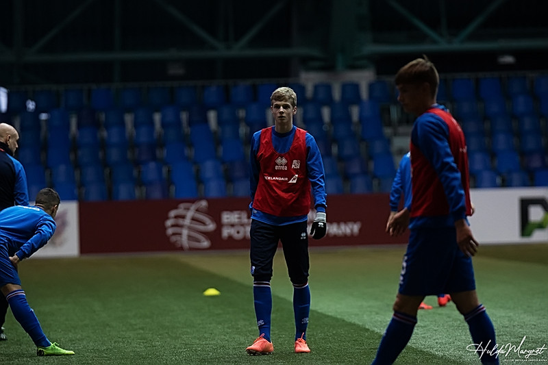 Myndaveisla: U17 tapaði gegn Tadsíkistan