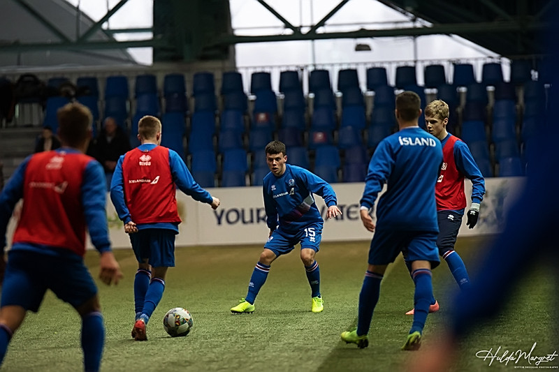 Myndaveisla: U17 tapaði gegn Tadsíkistan