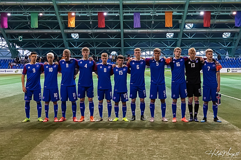 Myndaveisla: U17 tapaði gegn Tadsíkistan