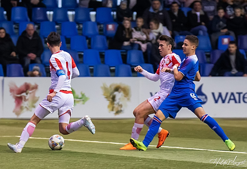 Myndaveisla: U17 tapaði gegn Tadsíkistan
