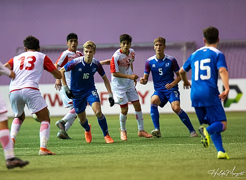 Myndaveisla: U17 tapaði gegn Tadsíkistan