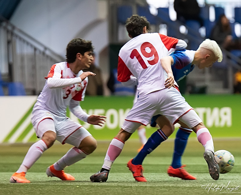 Myndaveisla: U17 tapaði gegn Tadsíkistan
