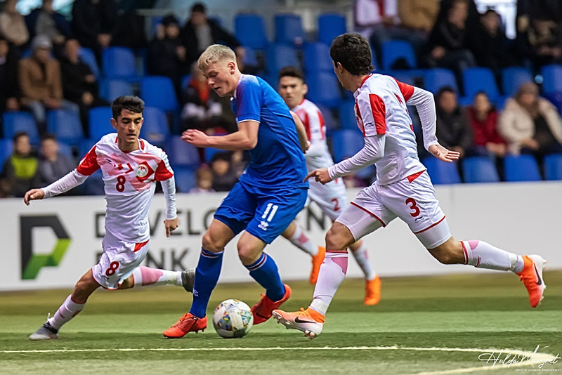 Myndaveisla: U17 tapaði gegn Tadsíkistan