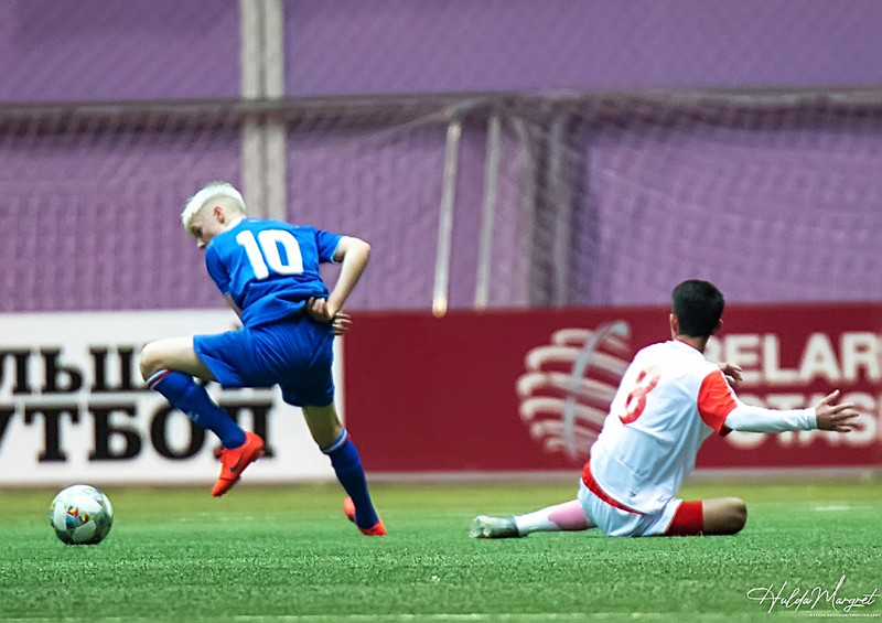 Myndaveisla: U17 tapaði gegn Tadsíkistan
