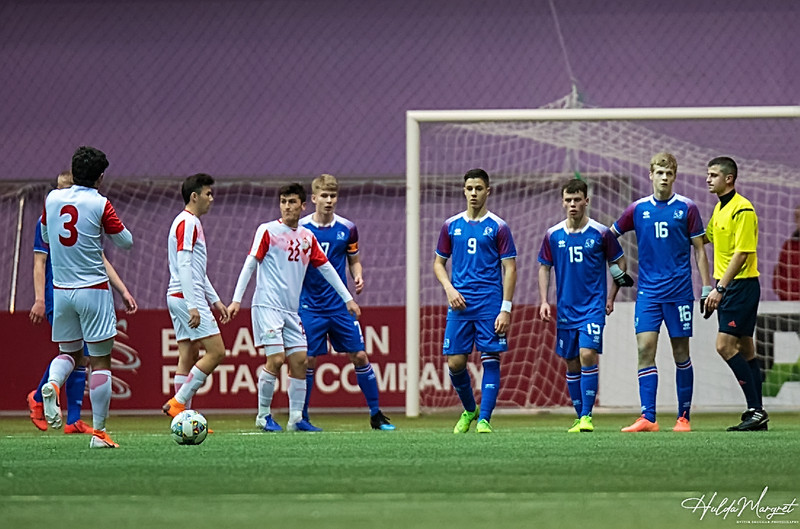 Myndaveisla: U17 tapaði gegn Tadsíkistan