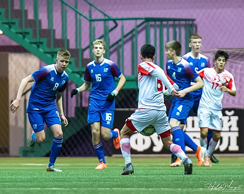 Myndaveisla: U17 tapaði gegn Tadsíkistan