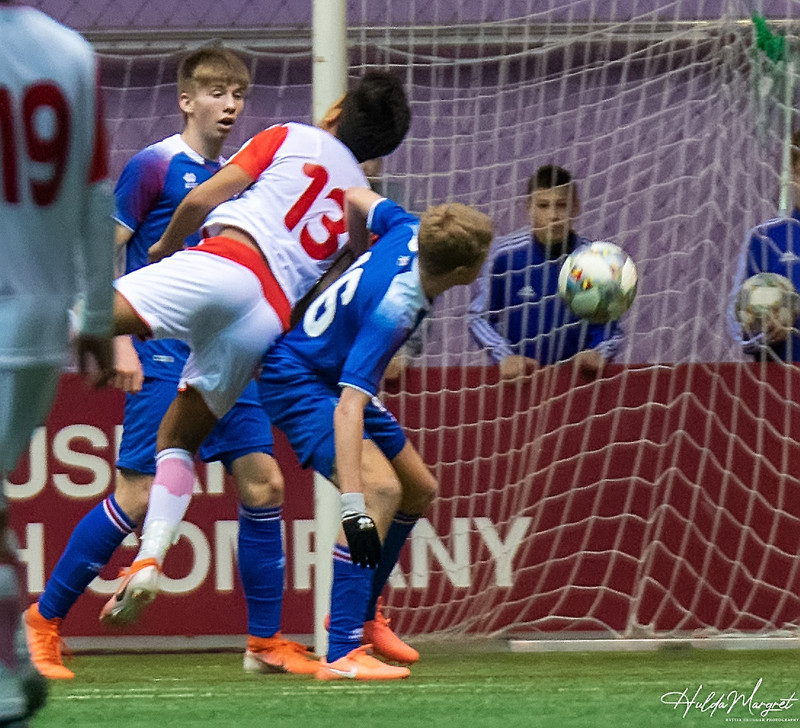 Myndaveisla: U17 tapaði gegn Tadsíkistan