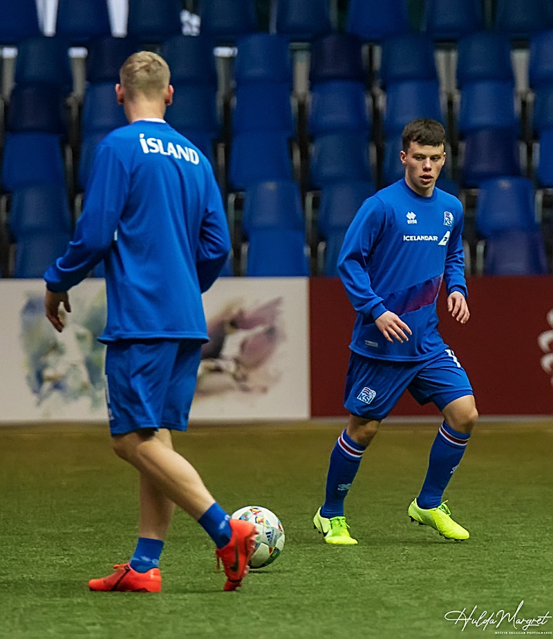 Myndaveisla: U17 tapaði gegn Tadsíkistan