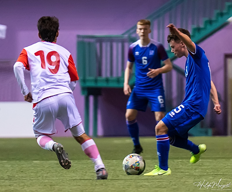Myndaveisla: U17 tapaði gegn Tadsíkistan