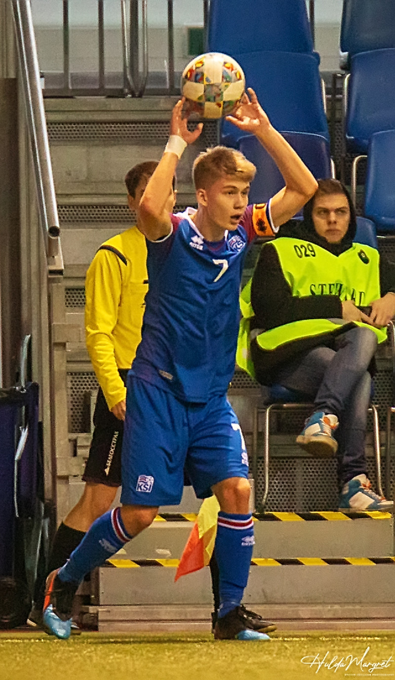Myndaveisla: U17 tapaði gegn Tadsíkistan