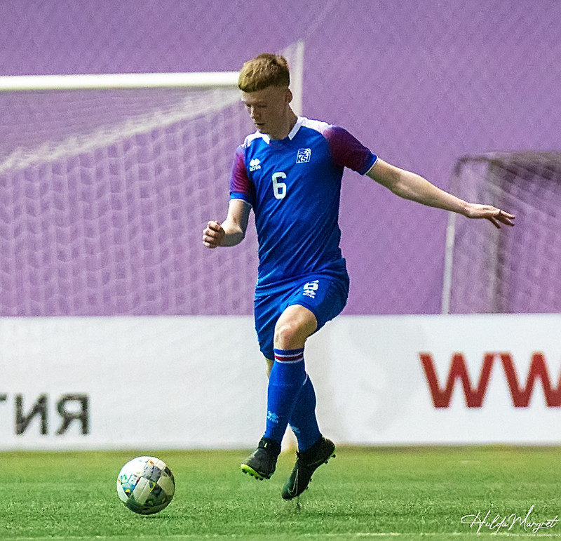 Myndaveisla: U17 tapaði gegn Tadsíkistan