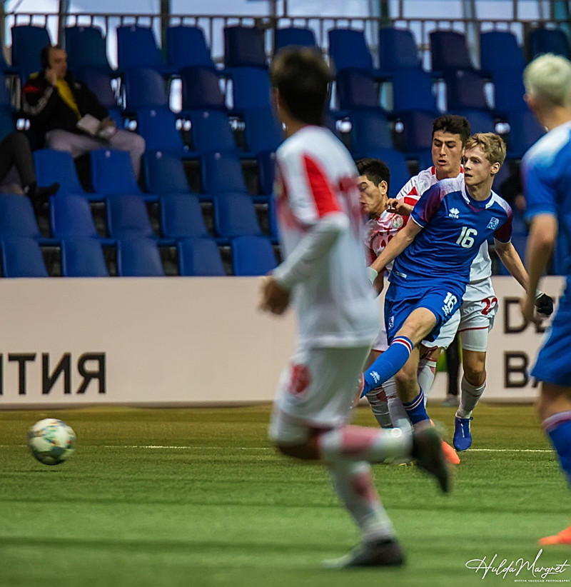 Myndaveisla: U17 tapaði gegn Tadsíkistan