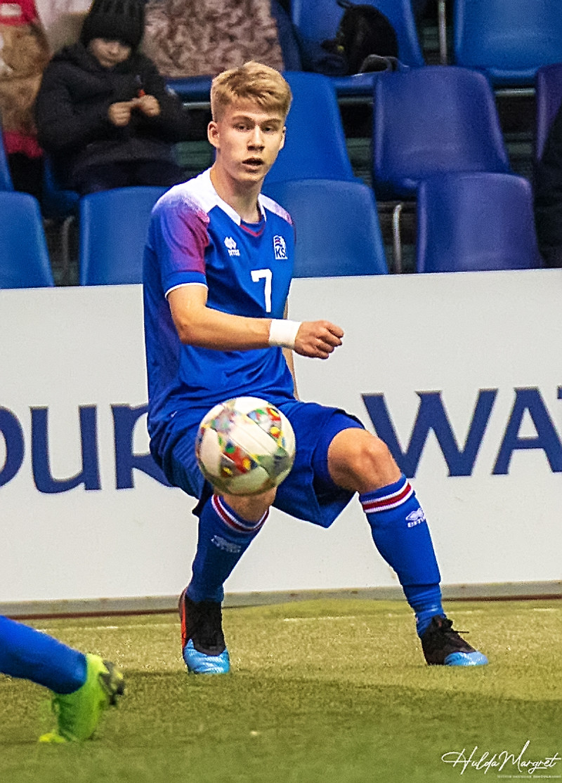 Myndaveisla: U17 tapaði gegn Tadsíkistan