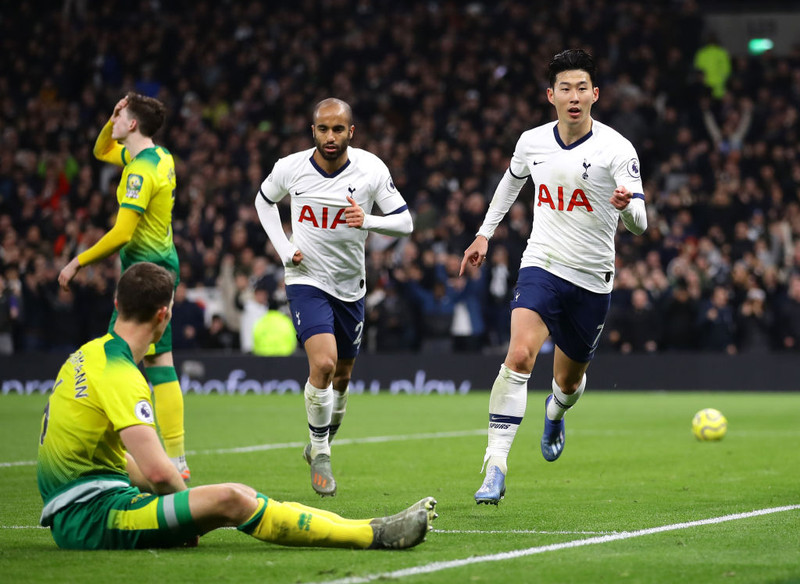 England: Leicester fór illa með Hamrana - Son bjargaði Spurs