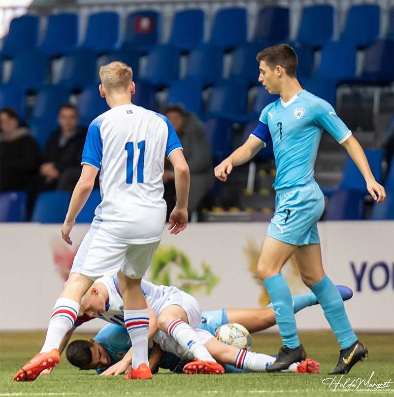 Myndaveisla: Flottur sigur U17 gegn Ísrael