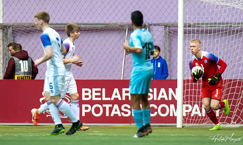 Myndaveisla: Flottur sigur U17 gegn Ísrael