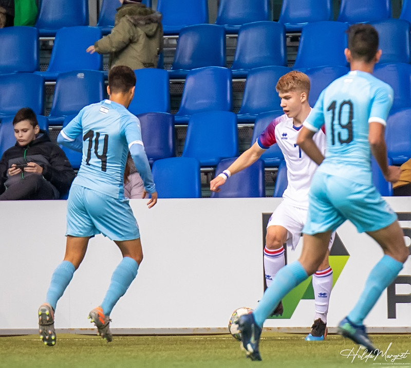 Myndaveisla: Flottur sigur U17 gegn Ísrael