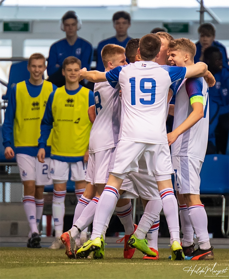 Myndaveisla: Flottur sigur U17 gegn Ísrael