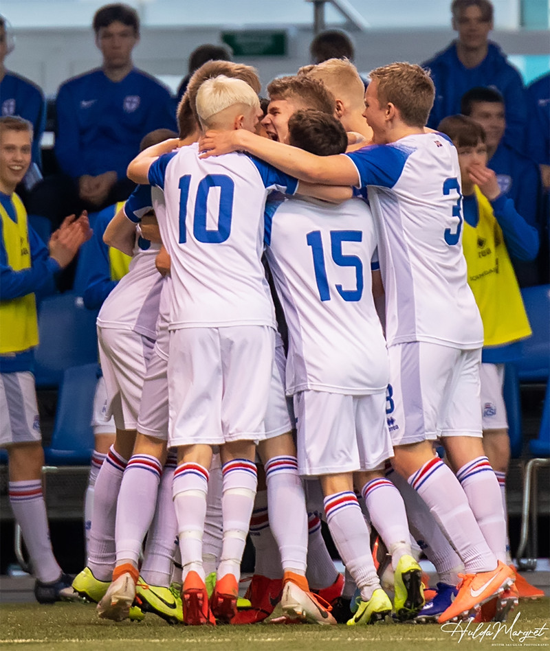Myndaveisla: Flottur sigur U17 gegn Ísrael