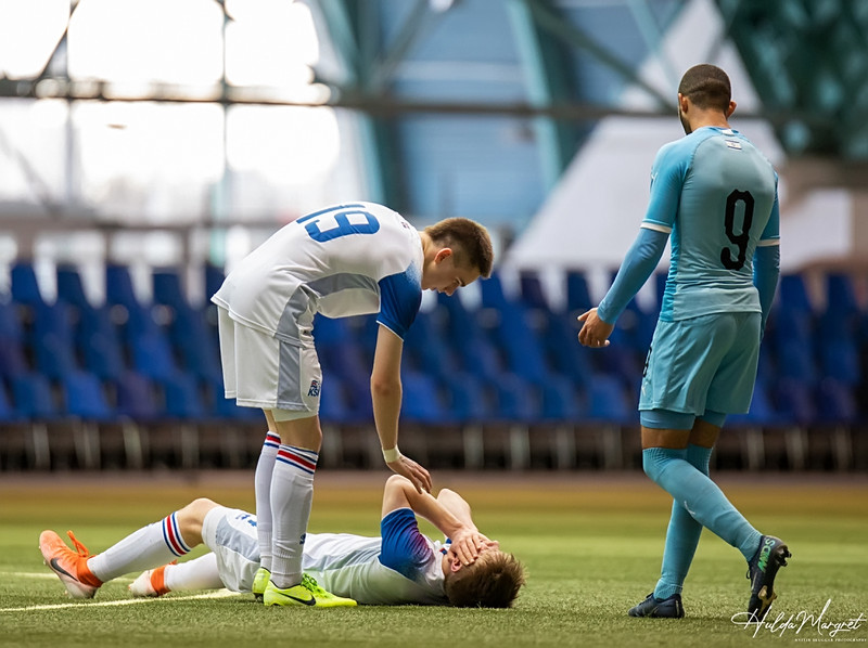Myndaveisla: Flottur sigur U17 gegn Ísrael