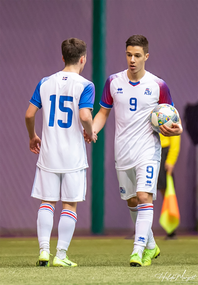 Myndaveisla: Flottur sigur U17 gegn Ísrael