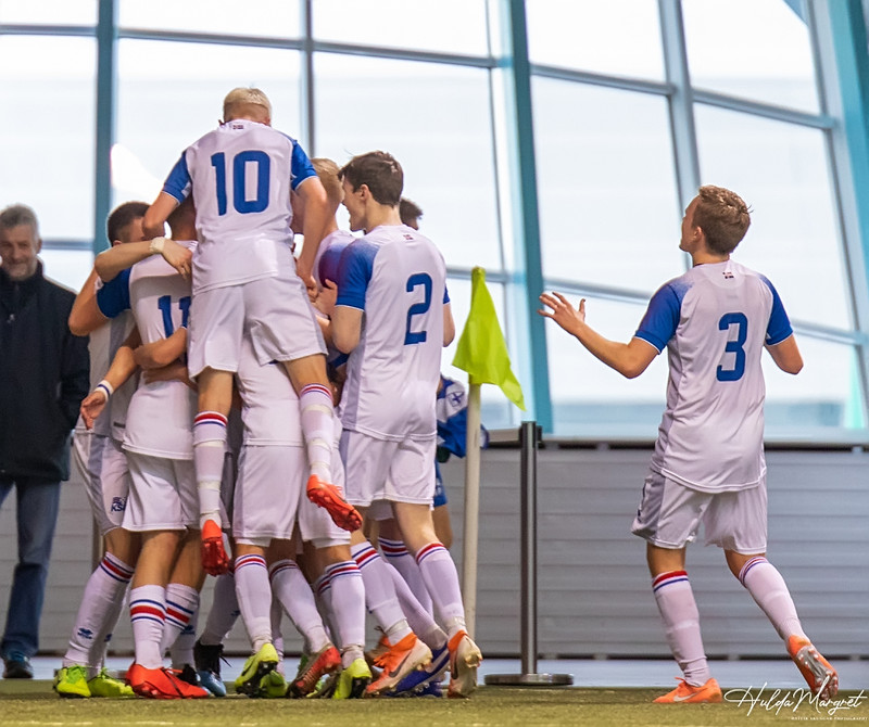 Myndaveisla: Flottur sigur U17 gegn Ísrael
