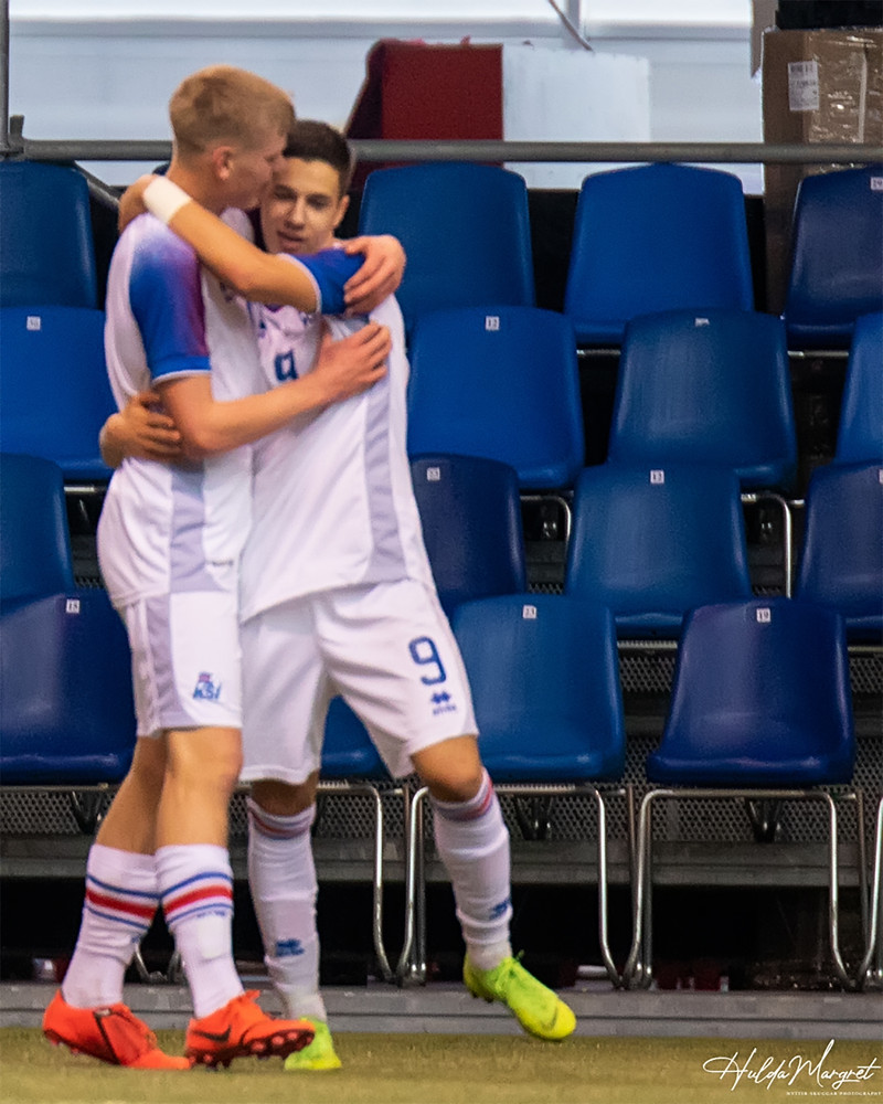 Myndaveisla: Flottur sigur U17 gegn Ísrael