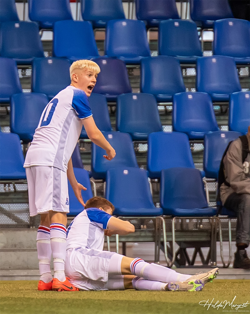 Myndaveisla: Flottur sigur U17 gegn Ísrael