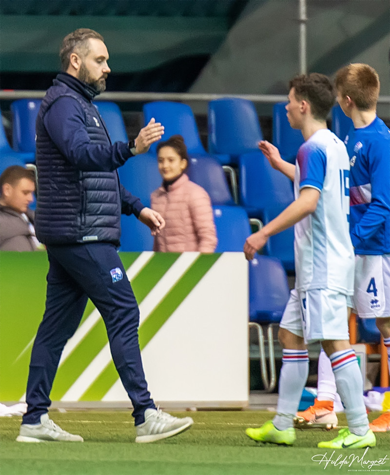 Myndaveisla: Flottur sigur U17 gegn Ísrael