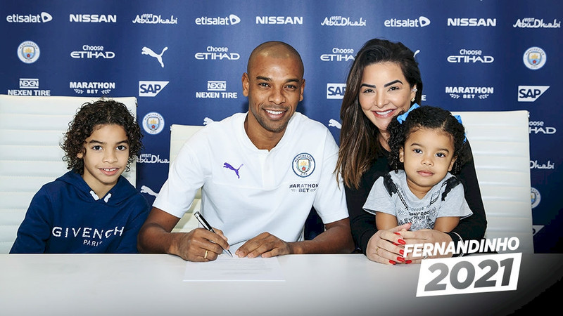 Fernandinho og fjölskylda.