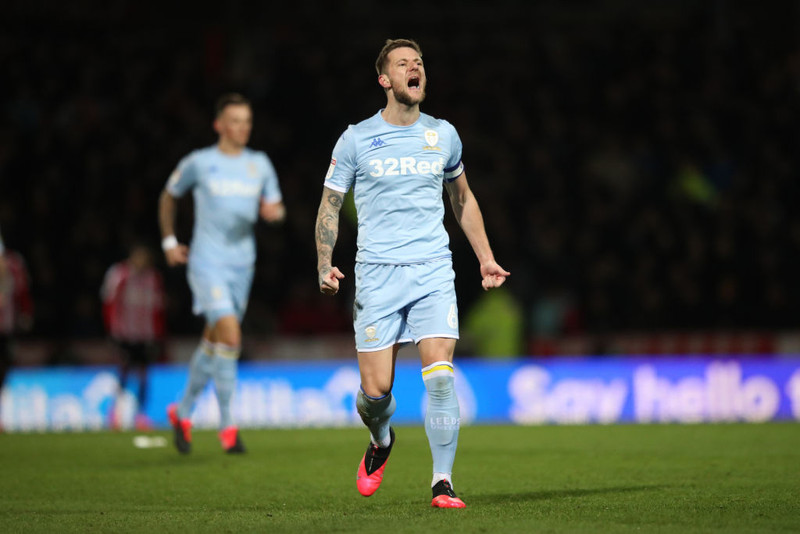 Liam Cooper kemur inn í lið Leeds.