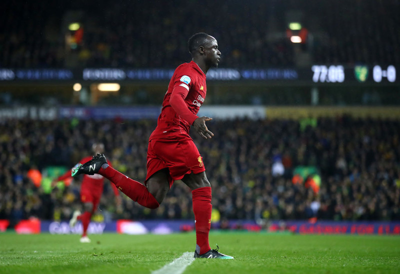 Sadio Mane fagnar marki sínu á Carrow Road