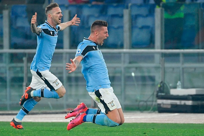 Milinkovic-Savic fagnar af mikilli innlifun.