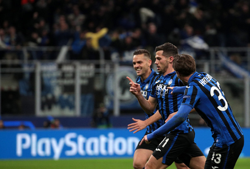 Atalanta skoraði fjögur á San Siro.