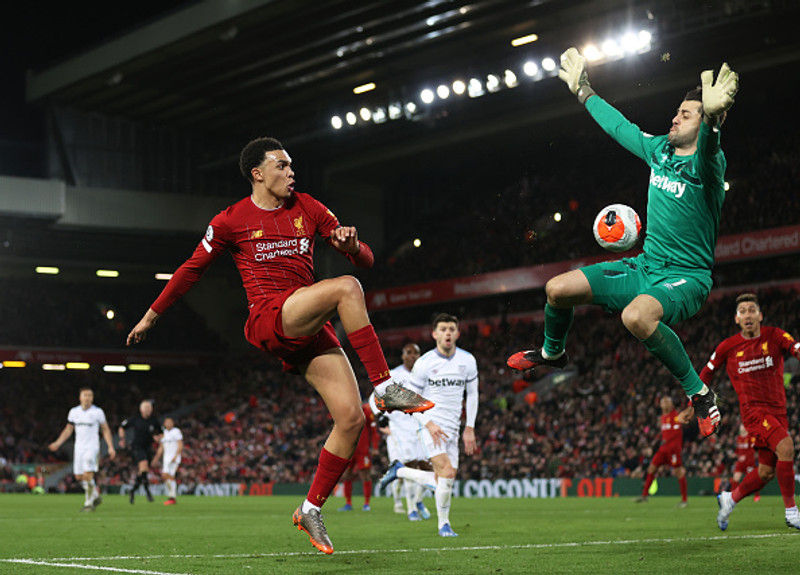 Liverpool er á barmi þess að tryggja sér sigur í deildinni.