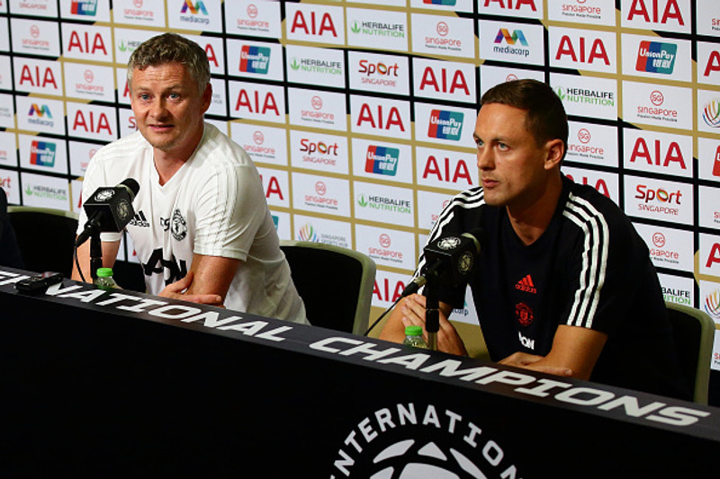 Solskjær og Matic ræddu við stuðningsmenn