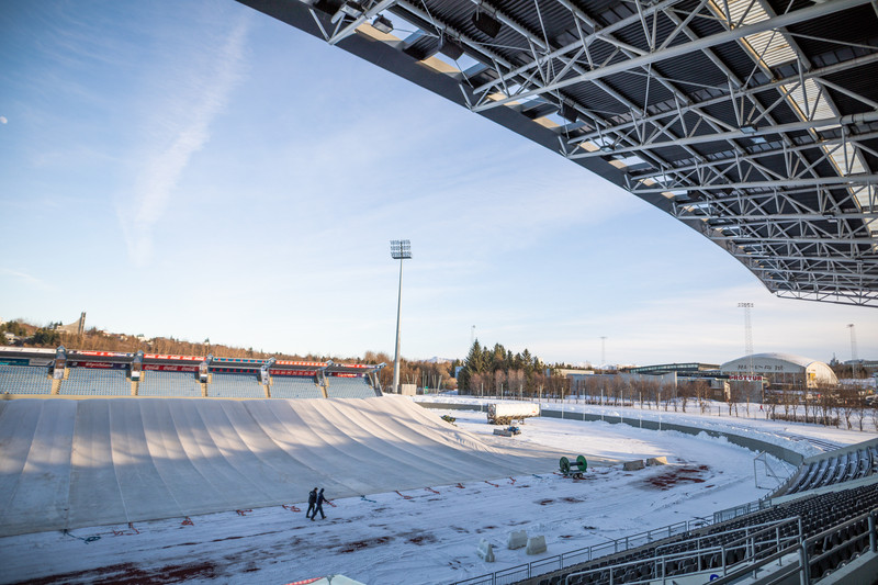 Myndir: Hitapulsan komin á Laugardalsvöll