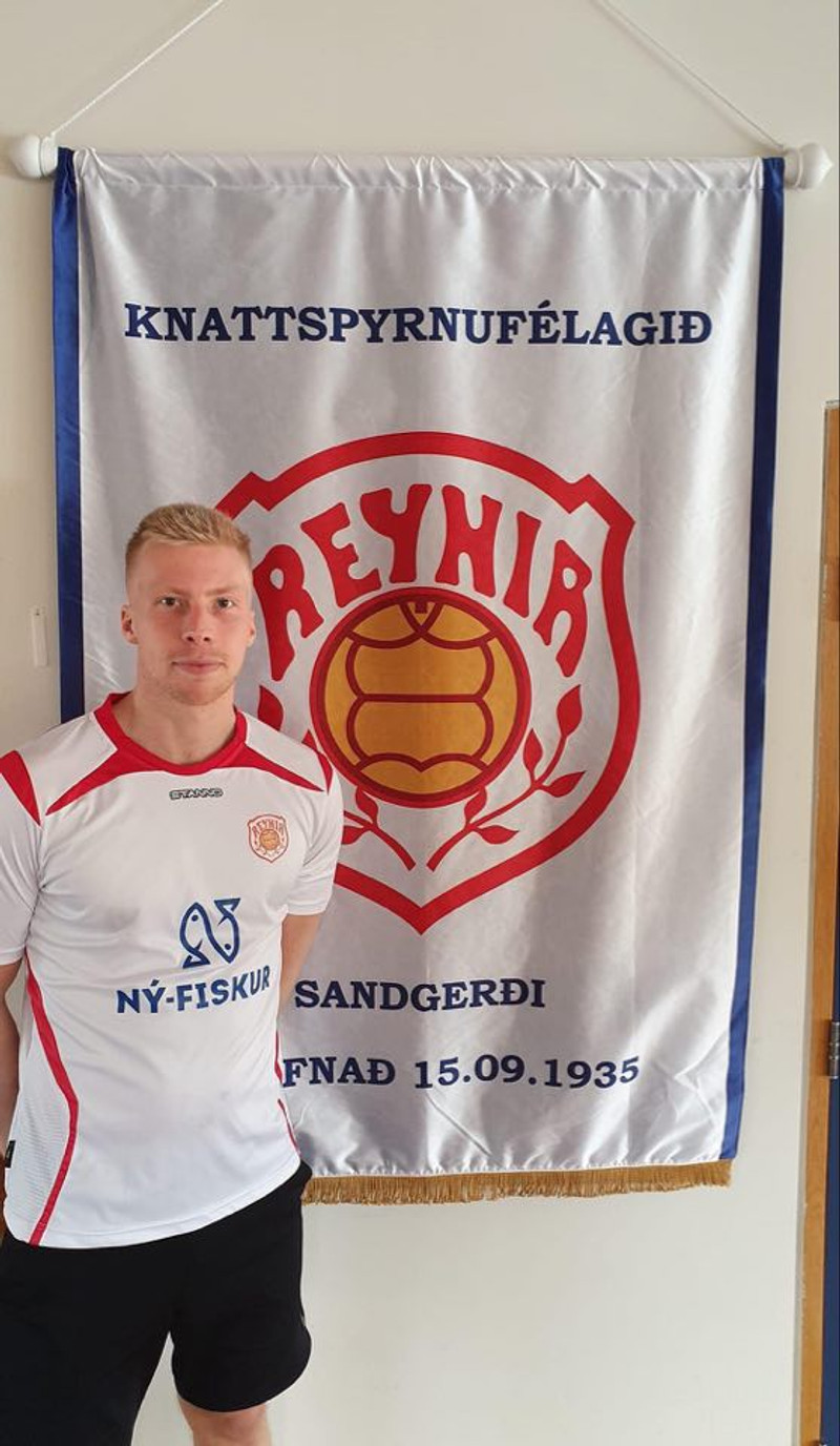 Ási Þórhallsson í Reyni S. (Staðfest)