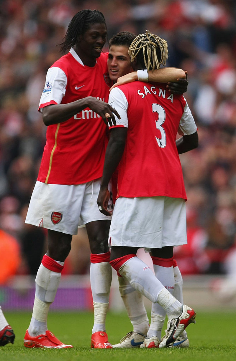 Fabregas og Sagna ásamt Emmanuel Adebayor á betri tímum fyrir Arsenal.