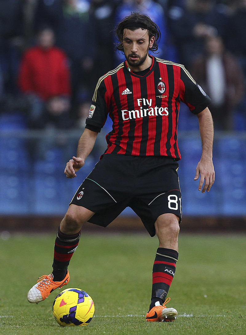 #4 Cristian Zaccardo. Vann HM með Ítalíu og hafði leikið vel með Palermo og Parma áður en hann kom til Milan. Spilaði sautján leiki á tveimur og hálfu ári. Hann neitaði 2014 að fara til Parma í skiptum fyrir Jonathan Biabany og var honum ekki fyrirgefið fyrir það.