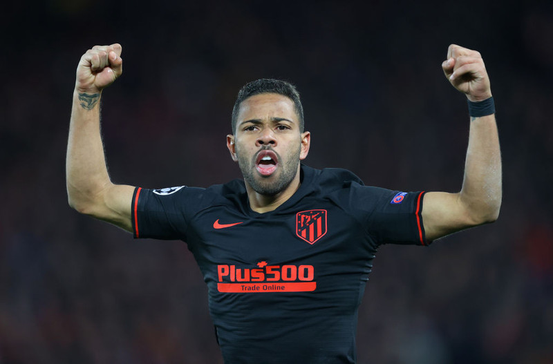 7. Renan Lodi (22,5 milljóna punda aukning) - Verðmlæti þessa 22 ára vinstri bakvarðar sem Atletico Madrid fékk frá Brasilíu er komið upp í 45 milljónir punda.
